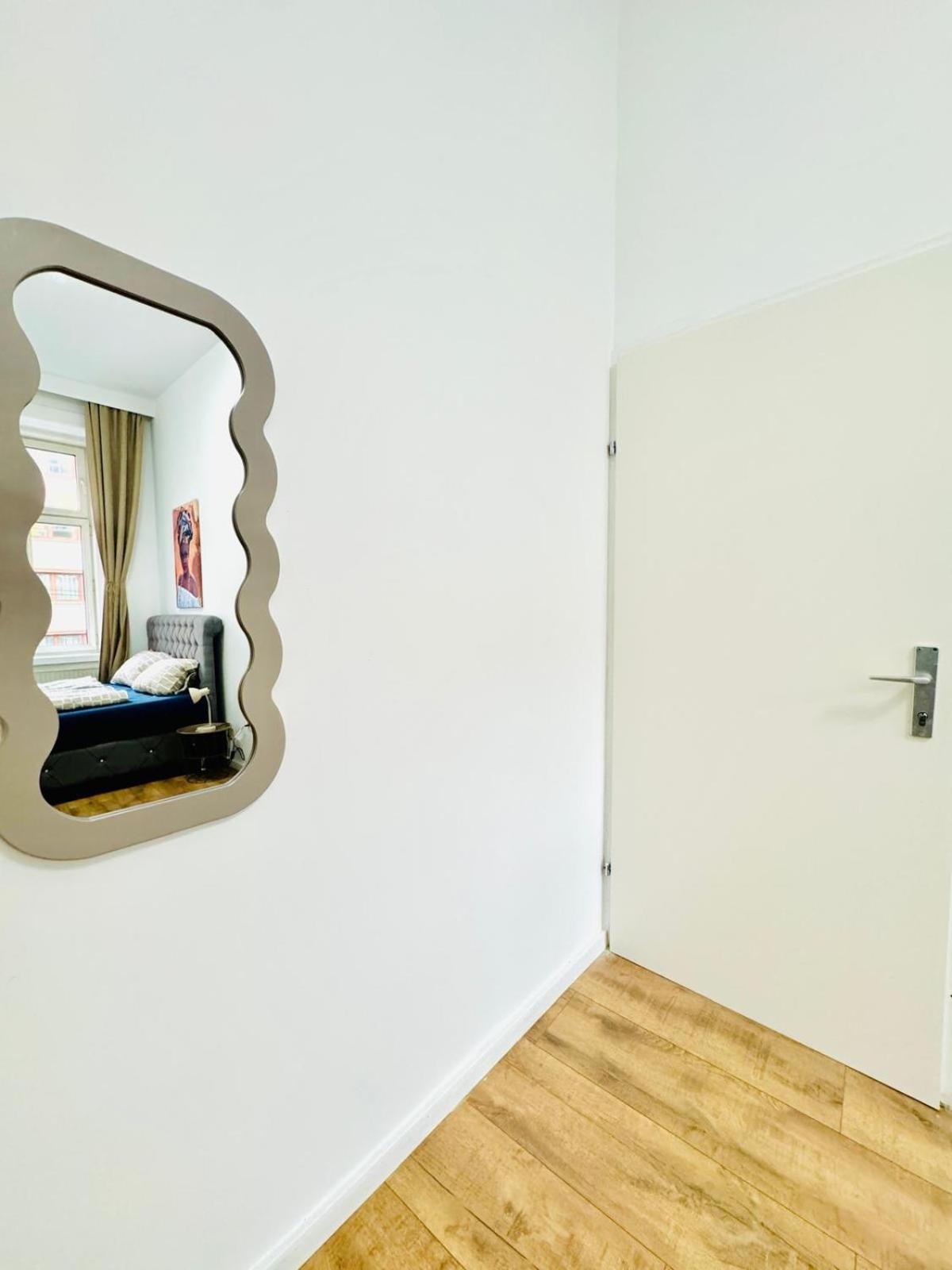 Cozy 9Br Shared Apartment, Only 12Min Walk To Augarten Wenen Buitenkant foto