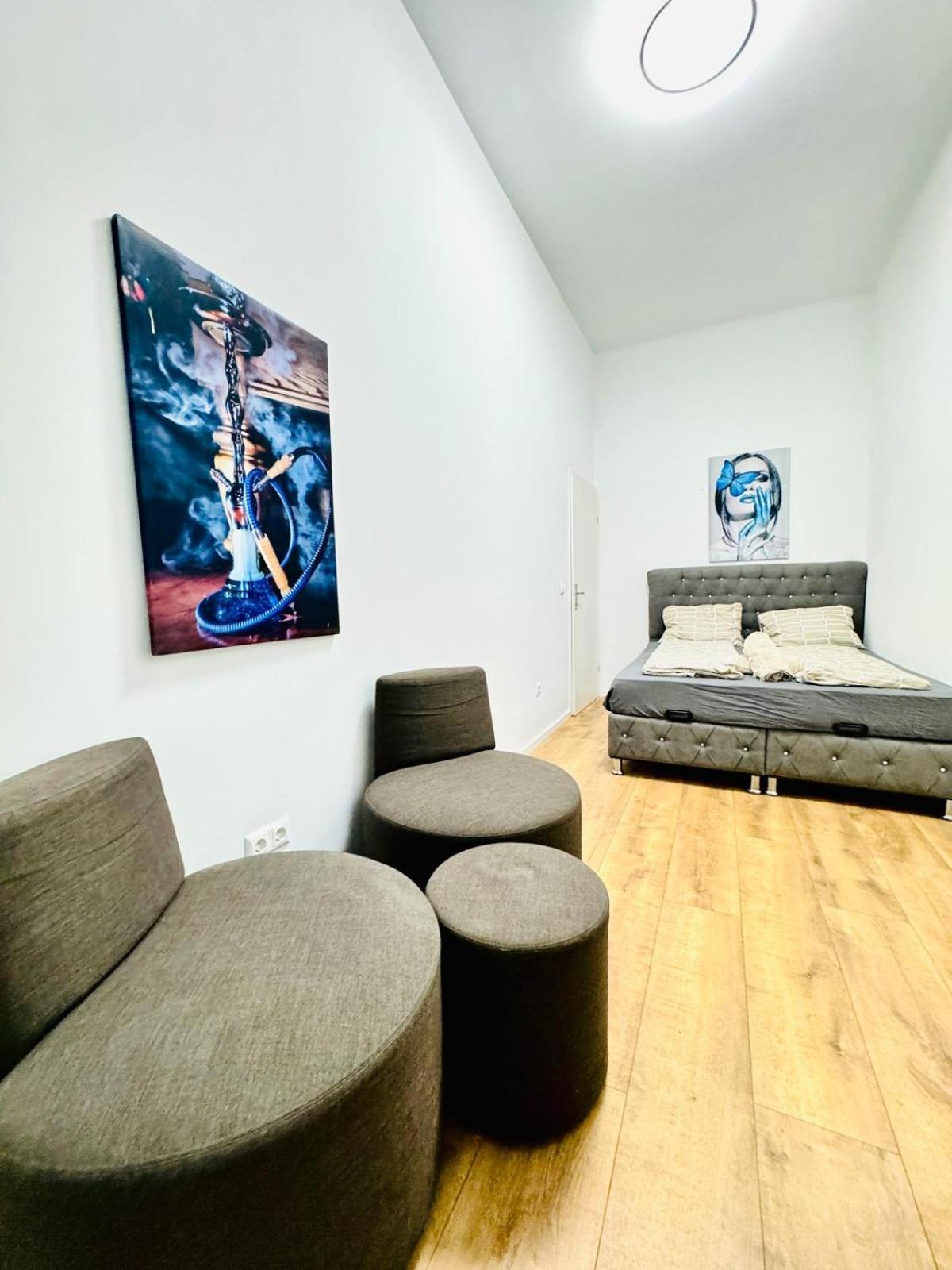 Cozy 9Br Shared Apartment, Only 12Min Walk To Augarten Wenen Buitenkant foto