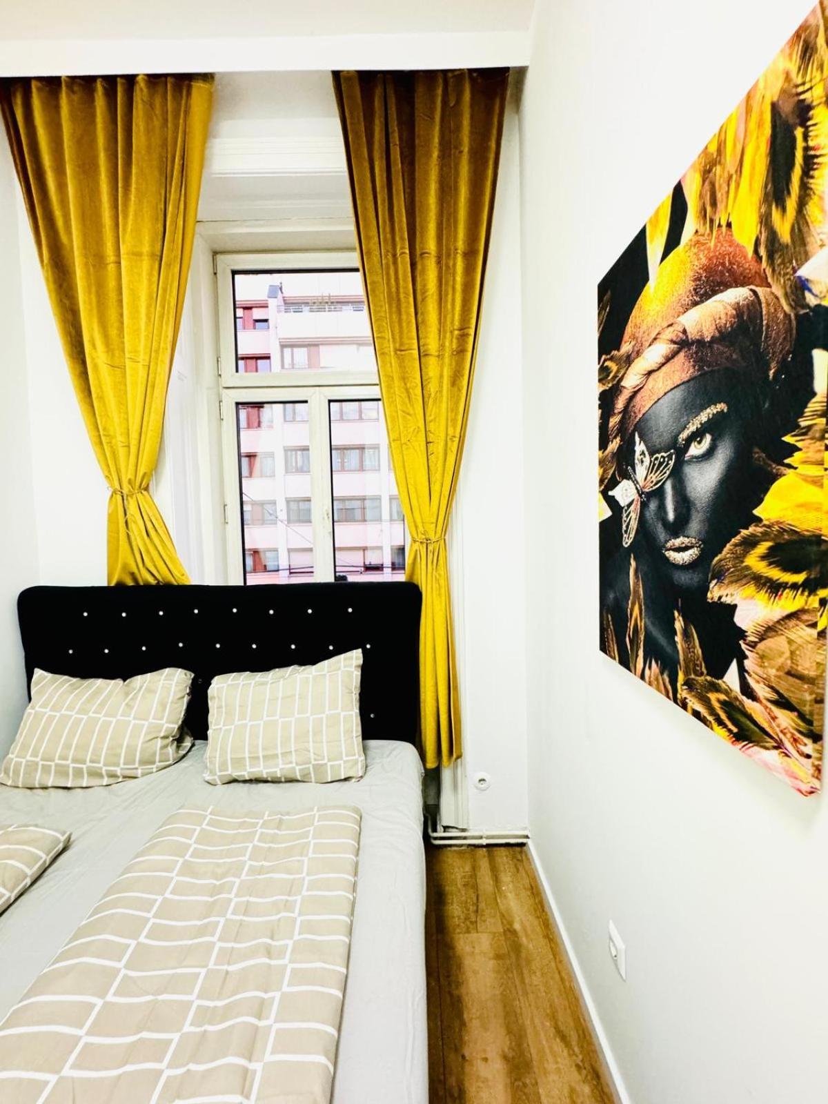 Cozy 9Br Shared Apartment, Only 12Min Walk To Augarten Wenen Buitenkant foto