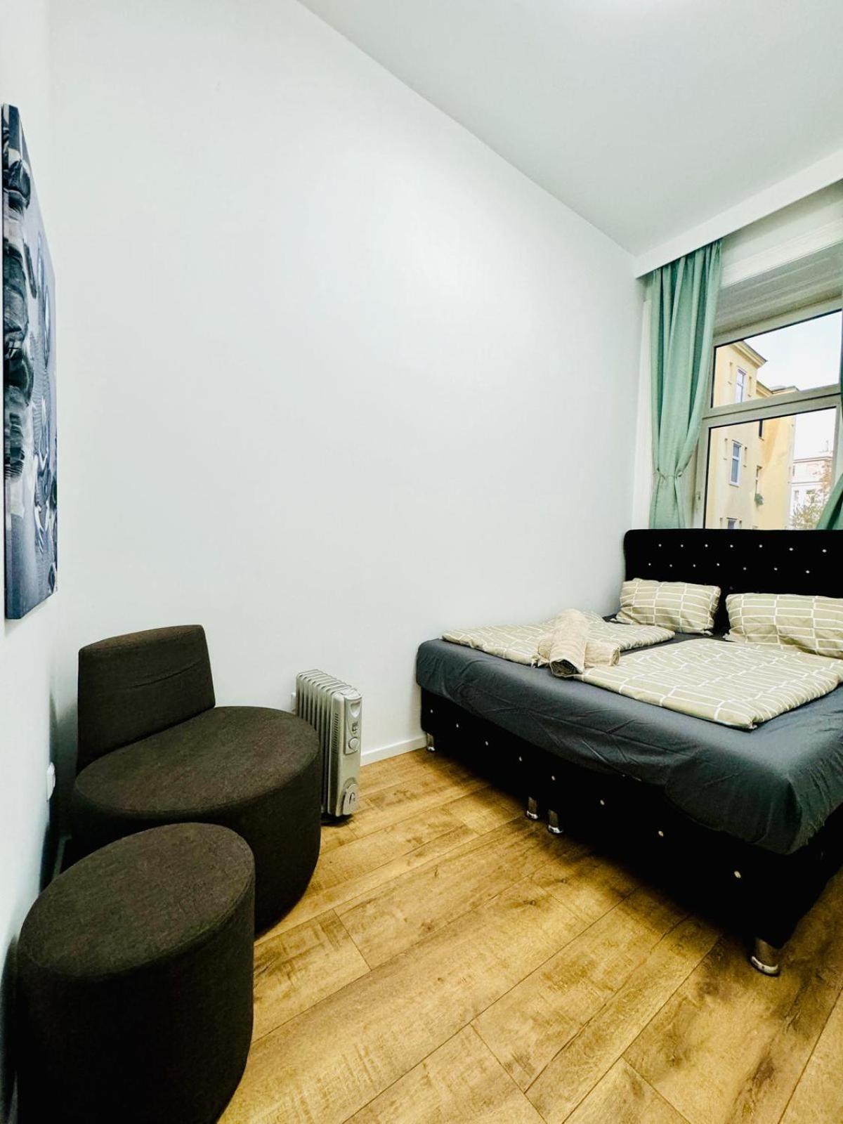 Cozy 9Br Shared Apartment, Only 12Min Walk To Augarten Wenen Buitenkant foto
